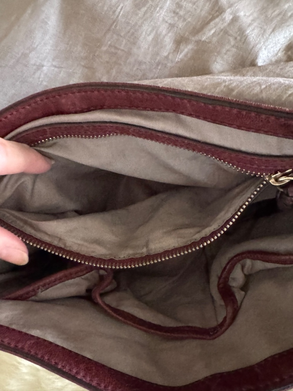 Cynthia Rowley Burgundy Distressed Messenger Flap Bag Top Handle Crossbody purse - Picture 12 of 15